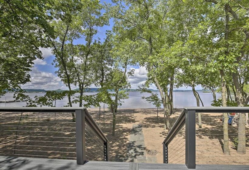 Lake Pepin Cottage W/ Decks + Private Beach!