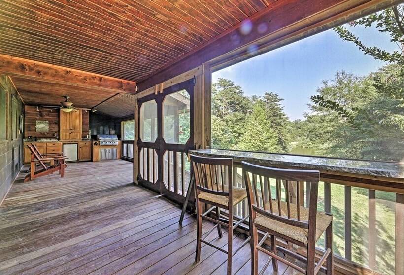 Lakefront Coalmont Cabin On 5 Acres W/ Dock!