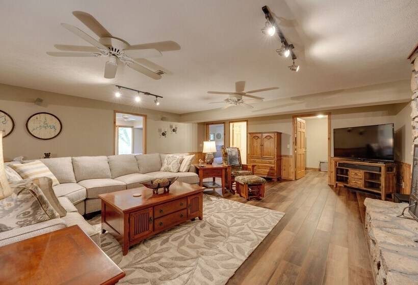 Lakefront Home W/ Fishing Dock & Fire Table!