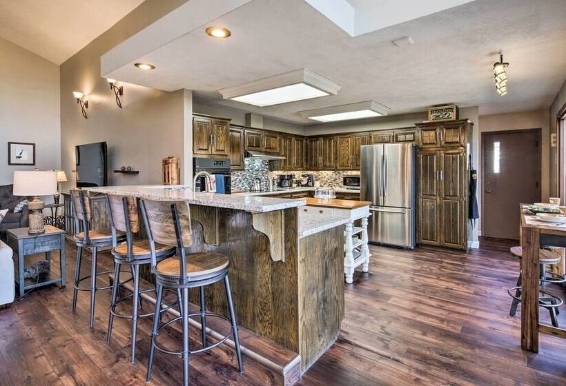 Lakefront Home W/ Fishing Dock & Fire Table!