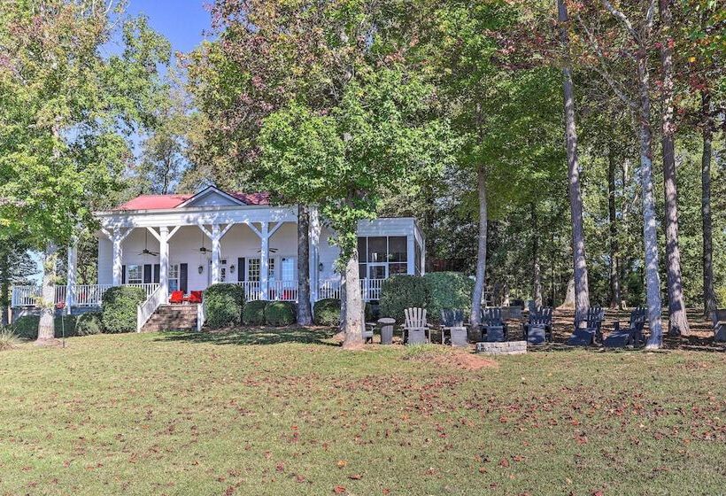 Lakefront Paradise W/ Fire Pit   Dogs Welcome!