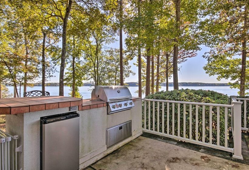 Lakefront Paradise W/ Fire Pit   Dogs Welcome!