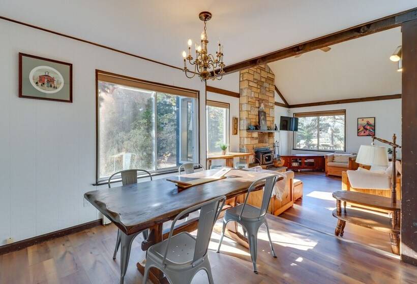 Near Skiing: Lakefront Gem W/ Kayaks In Long Pond