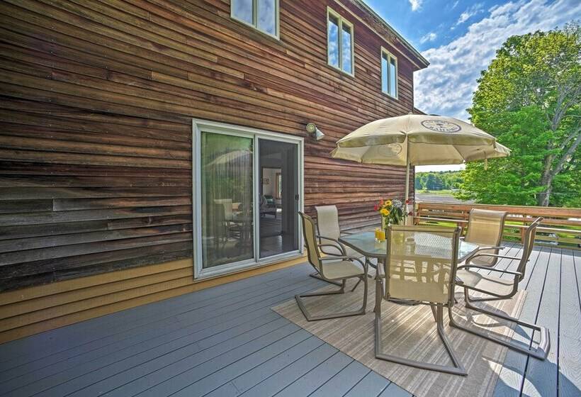 Lakeside Berkshires Home Near Hiking & Skiing!