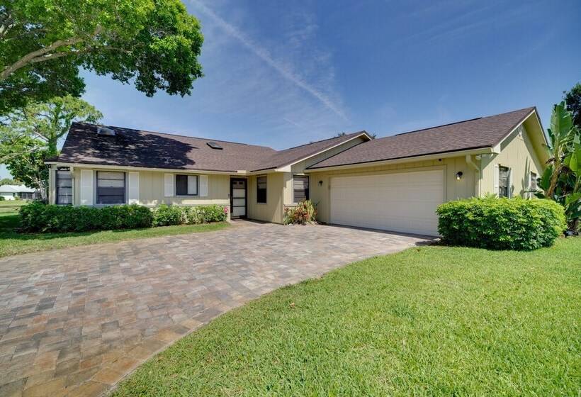 Lakewood Park Retreat On Fairway   4 Mi To Beach!