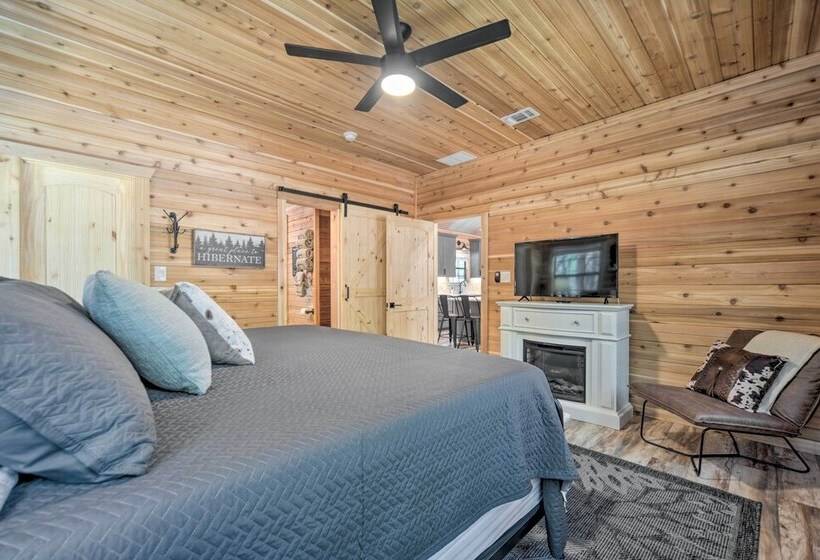 Lakewood Secret  Cabin ~ 4 Mi To The Lake!