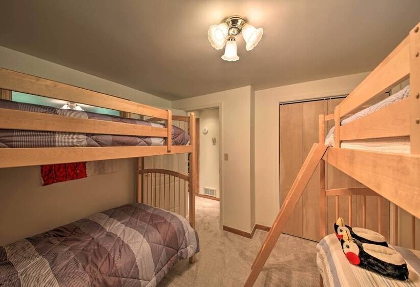 Large Cabin W/ Fire Pit + Grill On 34 Acres!