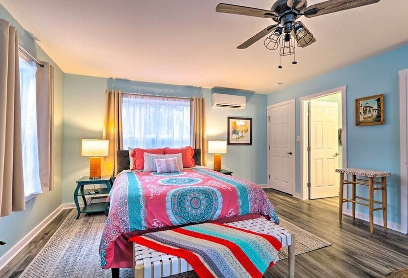 Rural Location, Fire Pit: Brodheadsville Cottage