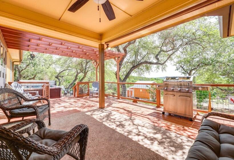 Lodge At Rocky Creek  W/ Private Hot Tub & Yard!