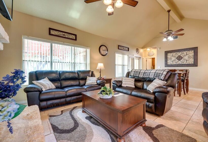 Lodge At Rocky Creek  W/ Private Hot Tub & Yard!