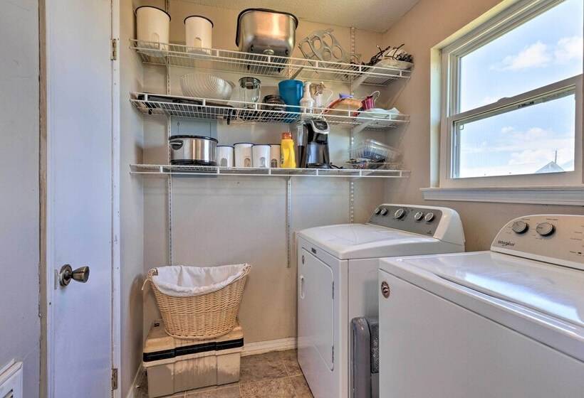 Lovely Dauphin Island Cottage W/ Deck & Gulf Views