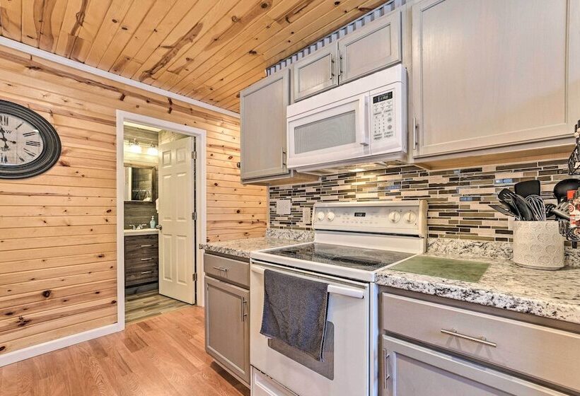 Lovely Elmira Cabin W/ Deck, 18 Mi To Gaylord