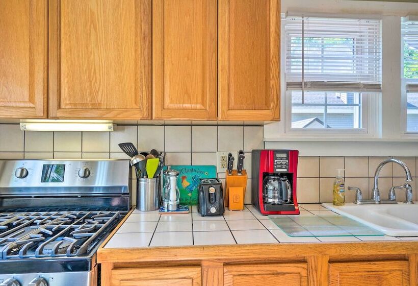 Lovely Lakewood Cottage Near Chautauqua Lake!