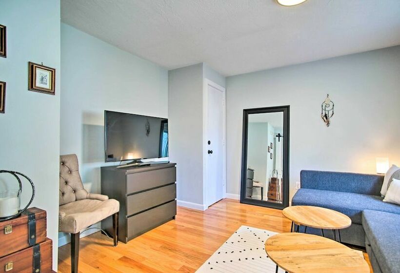 2 Mi To South Cape Beach State Park: Home W/ Yard!