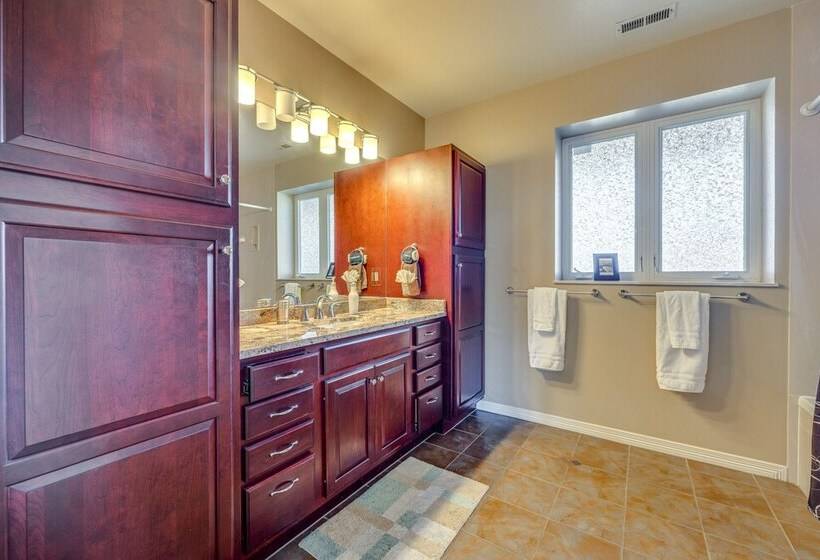 Luxe Colorado Springs Retreat W/ Game Room!