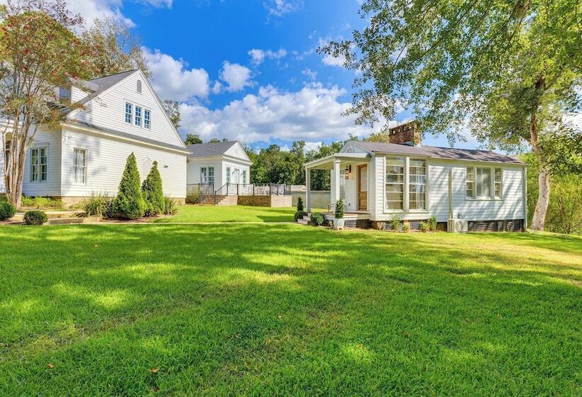 Luxe Fairhope Home W/ Covered Patio: Walk To Bay