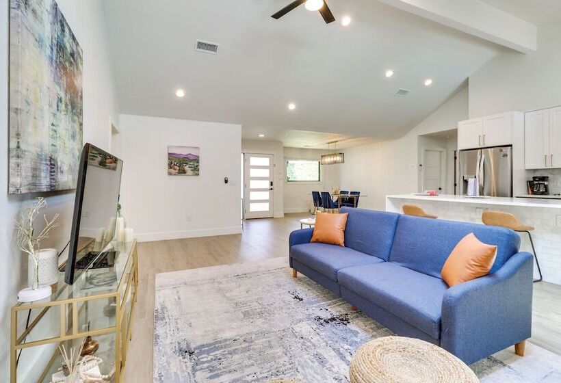Luxury Austin Home W/ Game Room & Fire Pit!