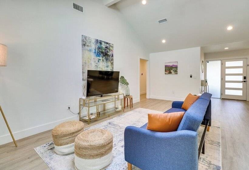 Luxury Austin Home W/ Game Room & Fire Pit!