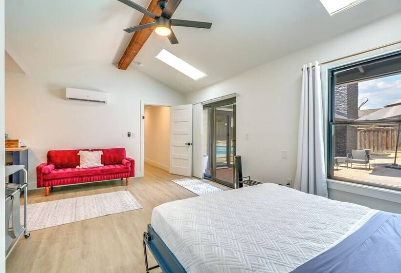 Luxury Austin Home W/ Game Room & Fire Pit!