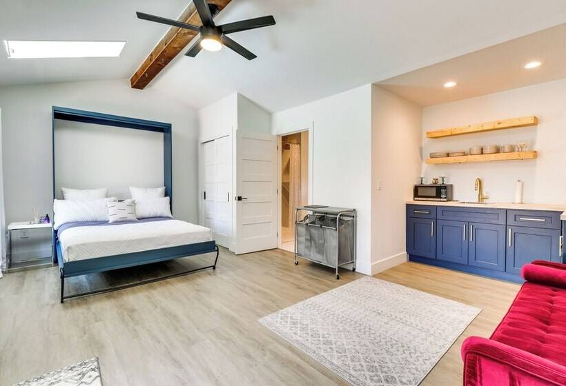 Luxury Austin Home W/ Game Room & Fire Pit!