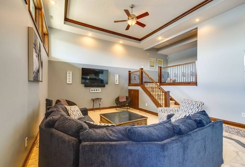 Boat Dock & Kayaks: Luxury Lake Of The Ozarks Home