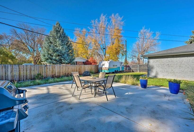 3 Mi To Olde Town Arvada: Modern Duplex W/ Patio!