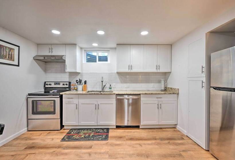 3 Mi To Olde Town Arvada: Modern Duplex W/ Patio!