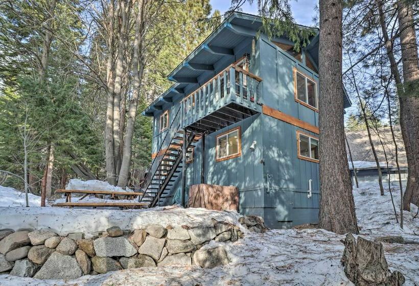 Incline Village Cabin W/ Patio: 2 Mi To Beach!
