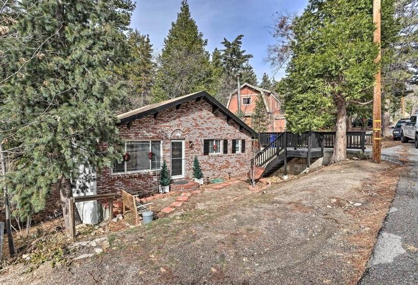 Modern Cabin W/ Game Room & Deck, Near Skiing