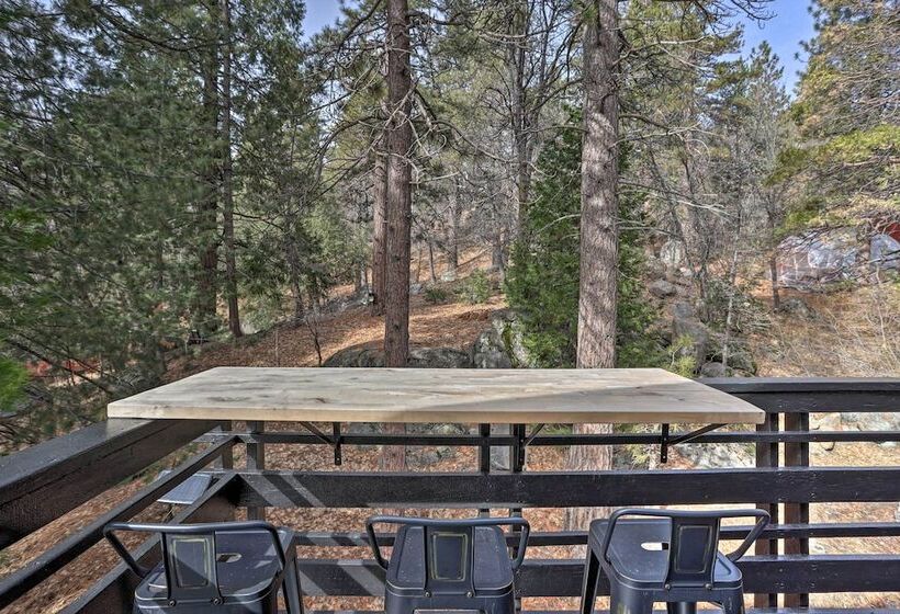 Modern Cabin W/ Game Room & Deck, Near Skiing