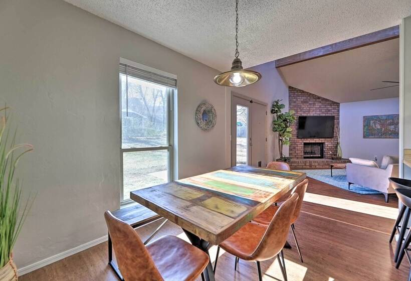 Modern Fayetteville Home < 1 Mi To U Of A!