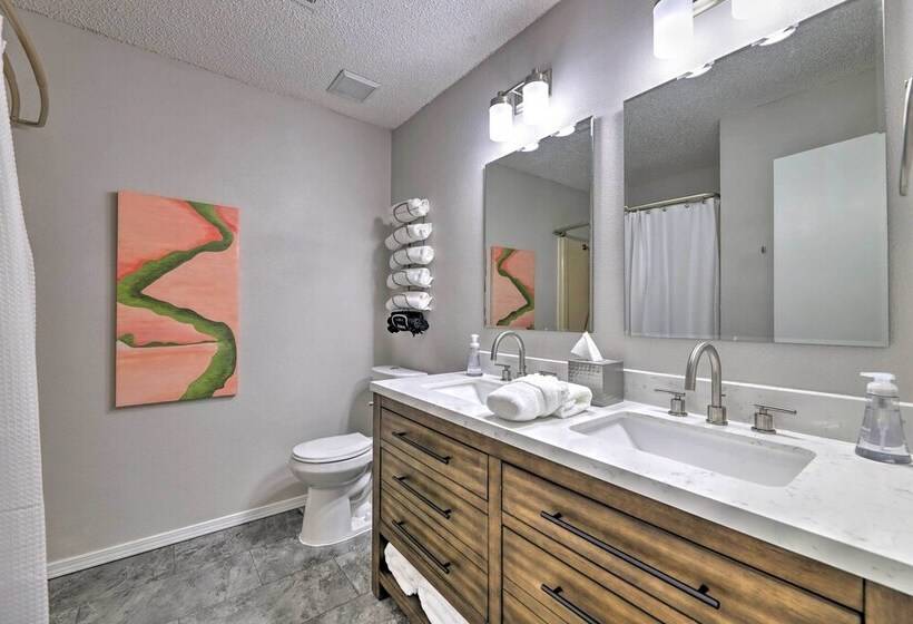 Modern Fayetteville Home < 1 Mi To U Of A!