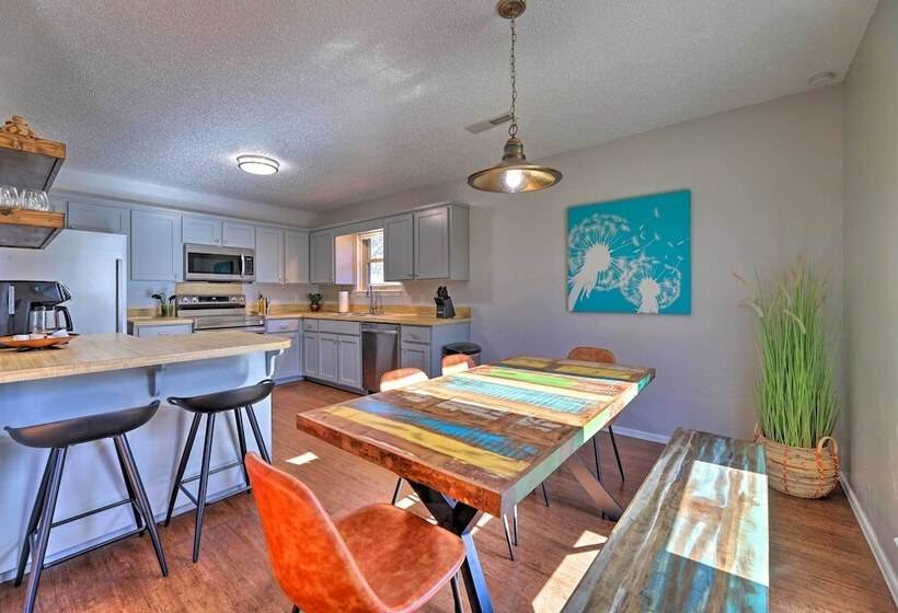 Modern Fayetteville Home < 1 Mi To U Of A!