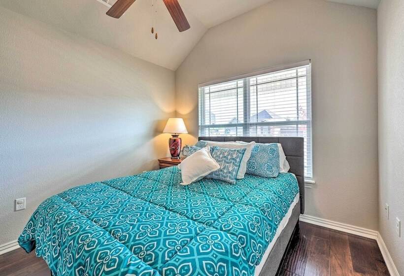 Fayetteville Home: Near University & Biking Trails