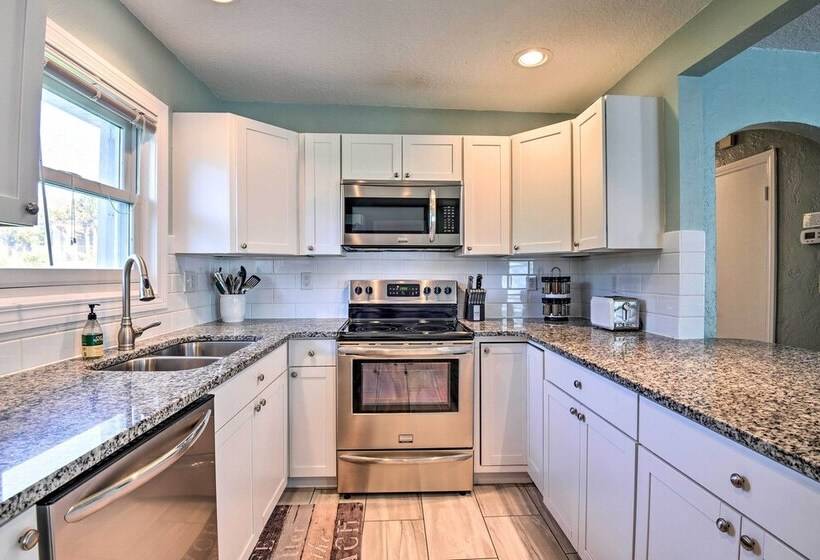 Modern Seaview House   200 Yards To Daytona Beach!