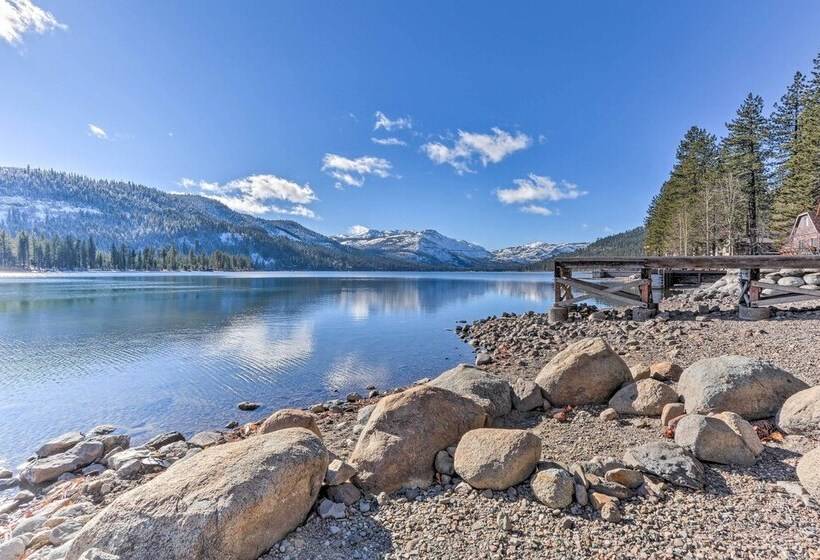 Modern Tahoe Donner Retreat With Deck & Grill!