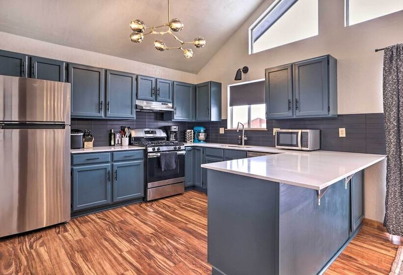 Mountain View Cedar City Home With Fire Pit!