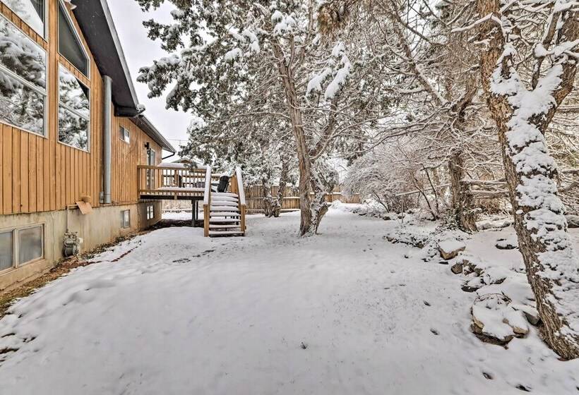 Mountain View Cedar City Home With Fire Pit!
