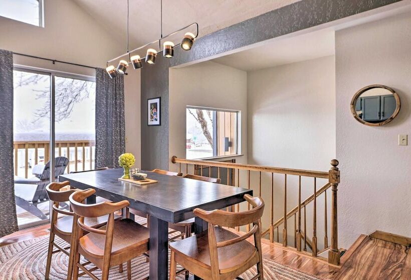 Mountain View Cedar City Home With Fire Pit!