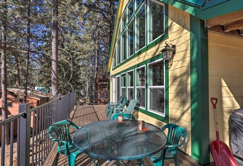 Truckee Home: Donner Lake View, Near Ski Resorts!