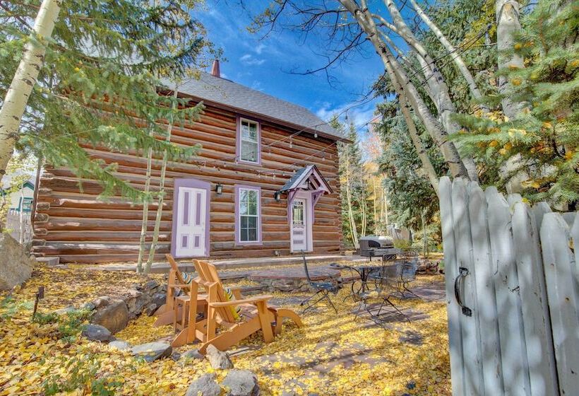 Historic Breck Cabin W/ Hot Tub: Walk To Main St!