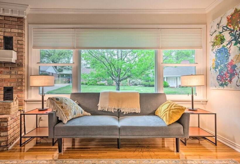 Newly Renovated Little Rock Escape W/ Yard!
