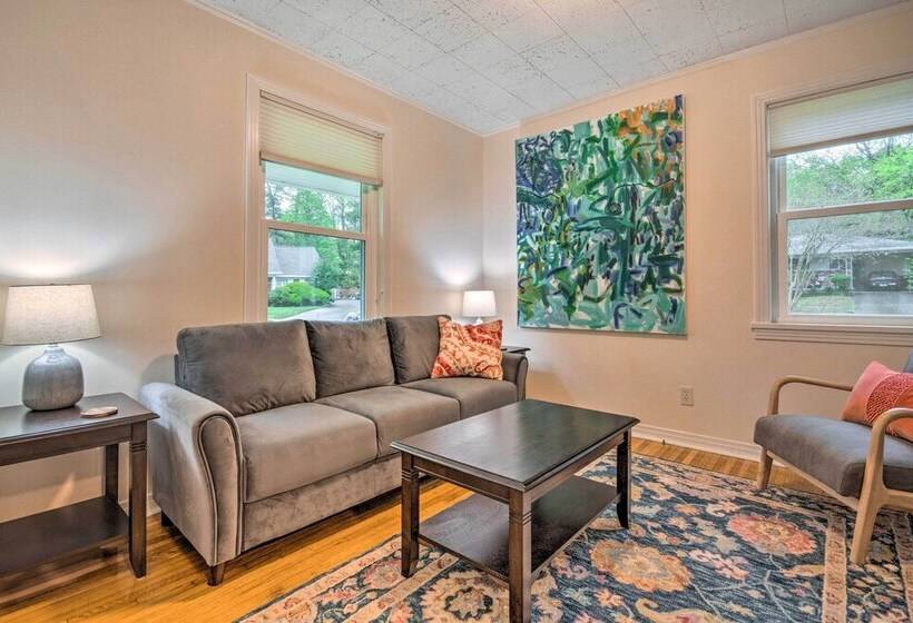 Newly Renovated Little Rock Escape W/ Yard!