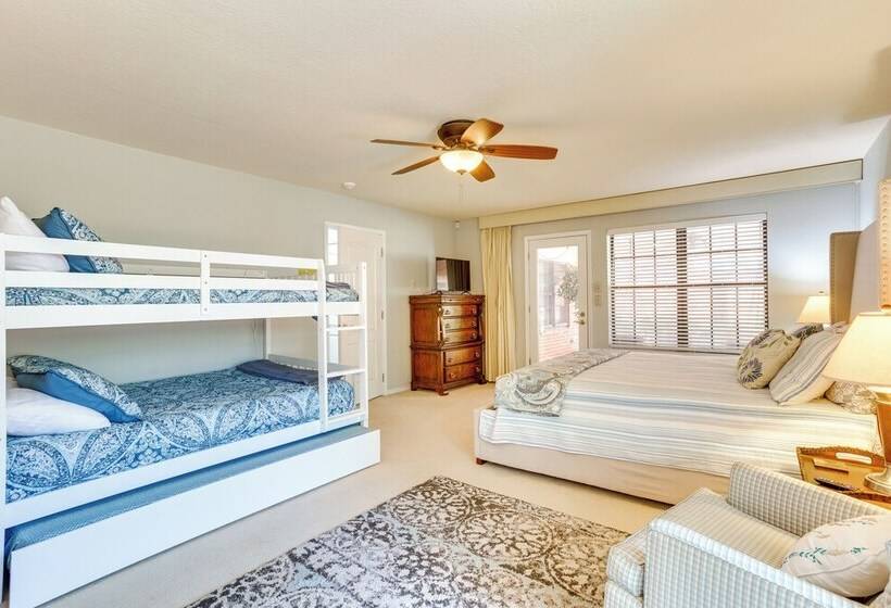 15 Mi To Dtwn: Oklahoma City Family Home