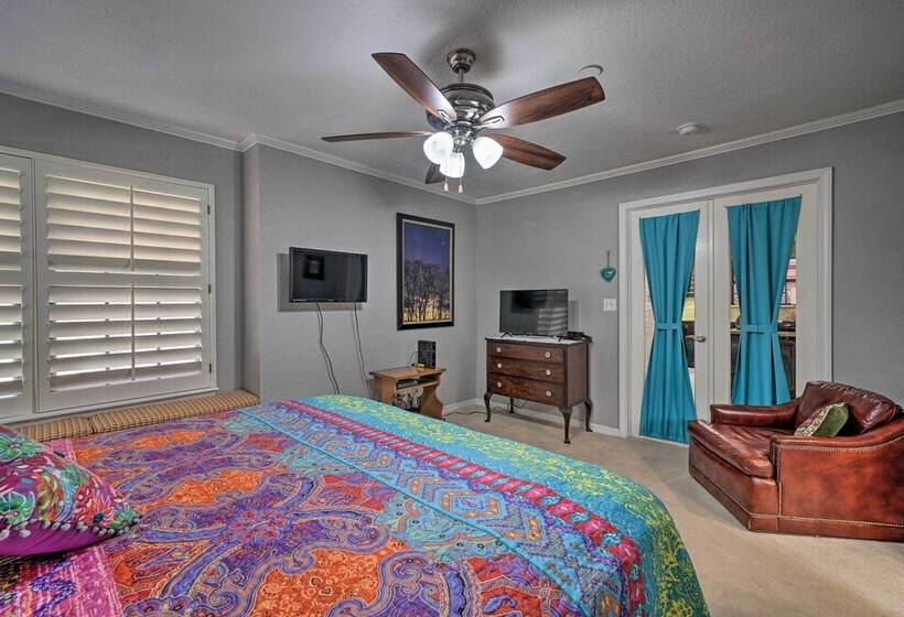 15 Mi To Dtwn: Oklahoma City Family Home