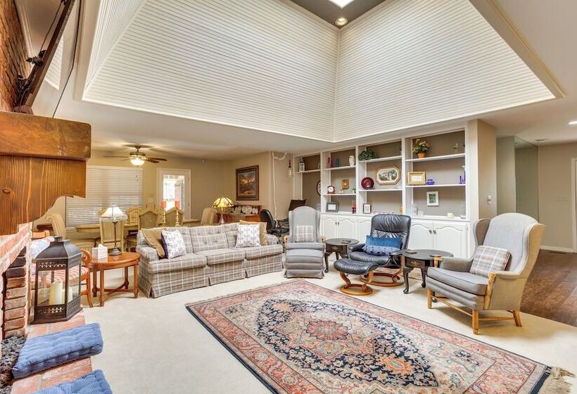 15 Mi To Dtwn: Oklahoma City Family Home