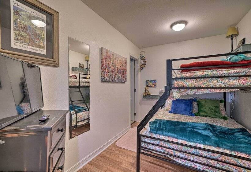 15 Mi To Dtwn: Oklahoma City Family Home