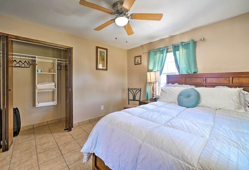 Oklahoma City Home W/ Yard   5 Mi To Downtown!