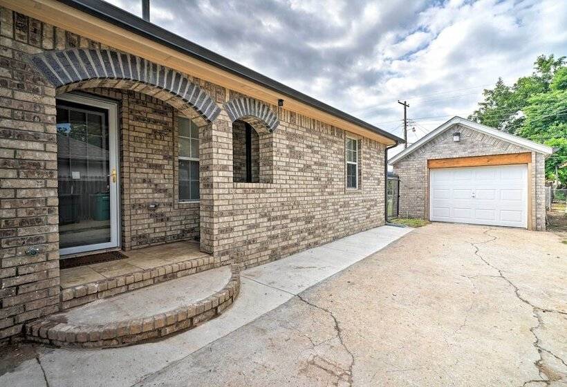 Oklahoma City Home W/ Yard   5 Mi To Downtown!