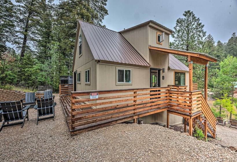 On The Rocks   A Modern Home W/ Decks & Views